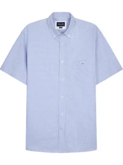 Chemise en coton bleu clair vichy avec une coupe droite et un col à revers