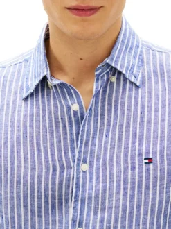 Chemise en coton bleue à coupe droite ornée d'un motif à rayures
