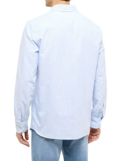 Chemise en coton bleue et blanche à rayures avec une coupe droite
