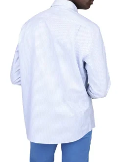 Chemise en coton bleue imprimée avec une coupe droite à col français