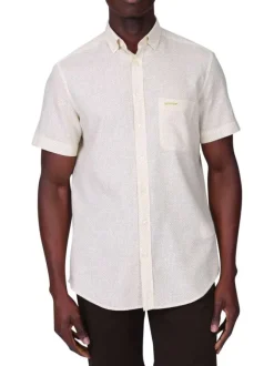 Chemise en coton et lin mélangé jaune unie avec une coupe droite
