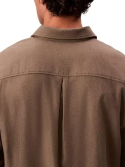 Chemise en coton kaki unie coupe droite avec un col à revers