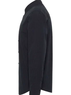 Chemise en coton marine à carreaux vichy avec une coupe ajustée et col américain