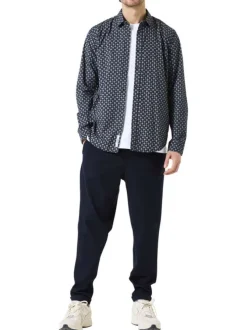 Chemise en coton marine à coupe droite avec un motif fantaisie