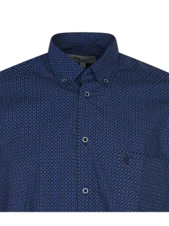 Chemise en coton marine imprimé avec une coupe droite et un col boutonné