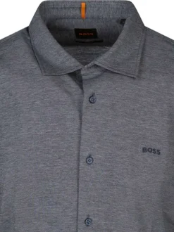 Chemise en coton marine unie avec boutonnière nacrée et logo brodé