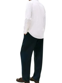 Chemise en coton mélangé blanche à coupe droite avec un col à rabats