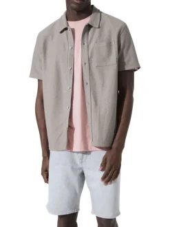 Chemise en coton mélangé taupe unie avec une coupe droite et 1 poche