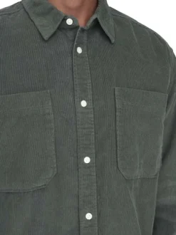 Chemise en coton mélangé verte sapin en velours côtelé à coupe regular fit