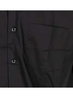 Chemise en coton noire unie avec un col français et une coupe regular fit