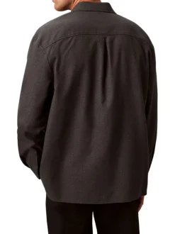 Chemise en coton noir unie coupe droite avec un col à revers