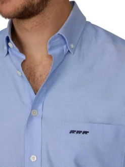 Chemise en coton piqué bleue ciel unie à coupe regular fit et col américain