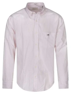 Chemise en coton rose rayée avec un col américain et une poche plaquée