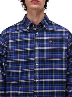 Chemise en flanelle bleue à carreaux en coton avec une coupe droite