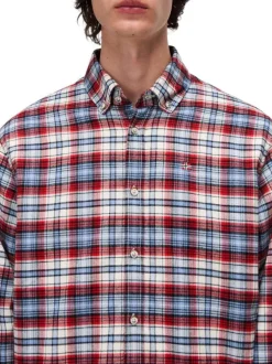 Chemise en flanelle rouge à carreaux en coton avec une coupe droite