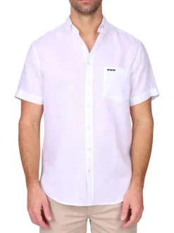 Chemise en lin blanche unie avec une coupe droite et un col boutonné