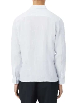 Chemise en lin bleu clair à coupe droite ornée d'un motif à rayures