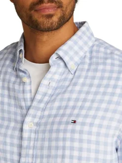 Chemise en lin ciel vichy à coupe droite, col américain et manches longues