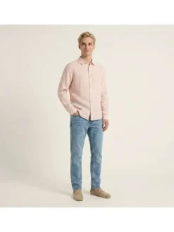 Chemise en lin rose à coupe droite pourvue d'un col à revers