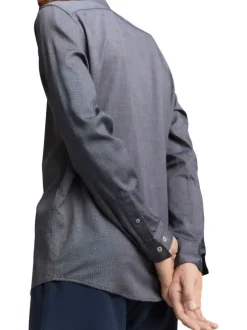Chemise grise uni avec une coupe ajustée et un col boutonné