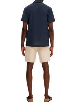 Chemise hawaïenne bleue marine unie à coupe droite avec un col ouvert à revers