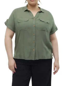 Chemise kaki à coupe droite pourvue d'un col v à revers et de manches courtes