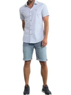 Chemise manches courtes beige imprimée avec une coupe droite et un col à revers