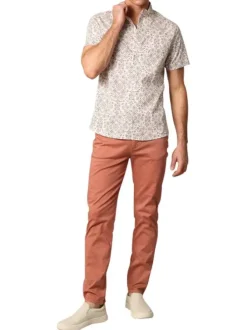 Chemise à manches courtes en coton blanche à motifs et à coupe regular fit