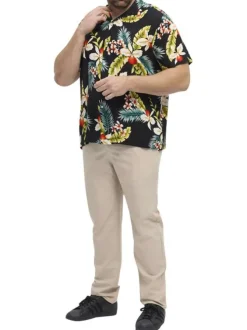 Chemise à manches courtes noire à imprimé tropical avec un col cubain