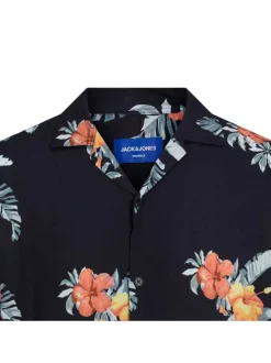 Chemise noire fleuri coupe ajustée col à cran et à manches courtes