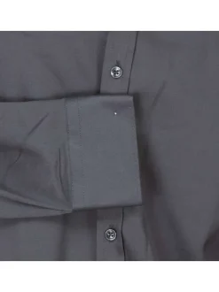 Chemise noire unie coupe slim fit col américain et à manches longues