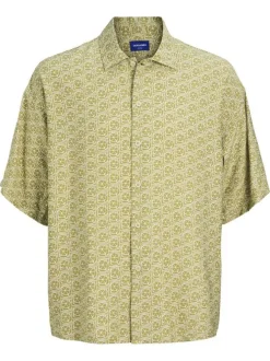 Chemise tilleul imprimé avec une coupe droite à col français