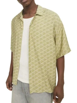 Chemise tilleul imprimé avec une coupe droite à col français