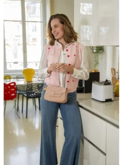 Chemisier blanc uni avec une coupe droite et un col à revers