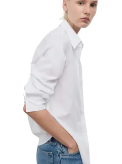 Chemisier blanc uni à coupe regular fit et à manches longues boutonnées