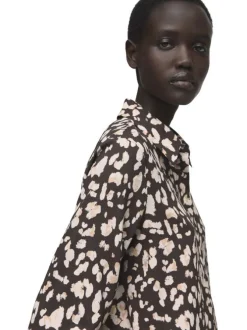 Chemisier chocolat à motif animalier imprimé avec une coupe droite