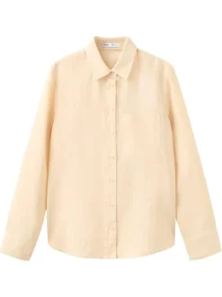 Chemisier en coton beige uni avec une coupe droite et un col à revers
