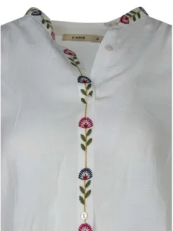 Chemisier en coton blanc uni avec une coupe droite et un col rond