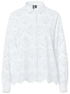 Chemisier en coton blanc uni à dentelle avec une coupe droite et un col à revers