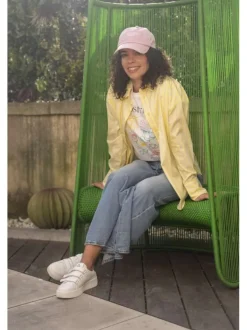 Chemisier en coton jaune à rayures avec une coupe ajustée et un col chemise