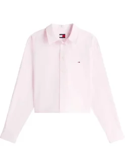 Chemisier en coton rose uni avec une coupe droite et un col à revers