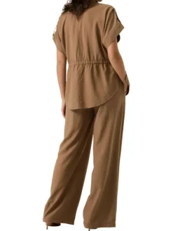 Chemisier taupe uni pourvu d'un col chemise et de manches courtes