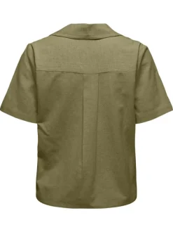 Chemisier vert uni avec une coupe droite et des manches courtes