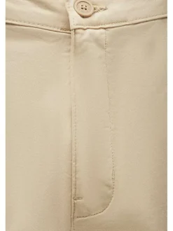 Chino beige uni à coupe slim avec poches à l'italienne et passants pour ceinture
