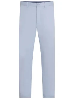 Chino en coton ciel uni à coupe slim et passants pour ceinture