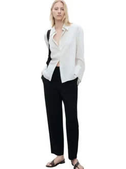 Chino noir uni à coupe droite et à taille élastiquée avec un lien