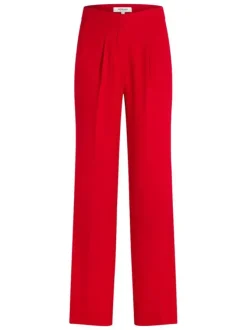Chino rouge uni à coupe droite fluide et à taille haute avec des poches