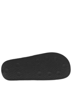 Claquettes noires avec un imprimé camouflage sur le cou-de-pied et logo