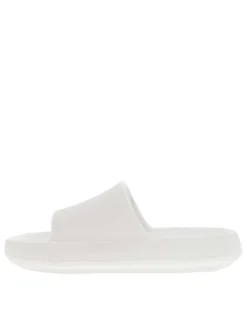 Claquettes blanches avec logo sur l'intérieur du talon et une matière texturée