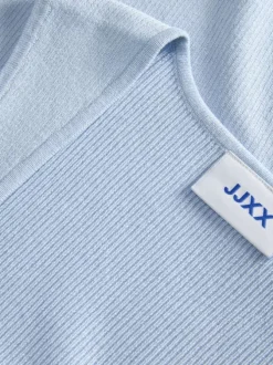 Débardeur bleu uni pourvu d'une coupe ajustée et d'un col carré